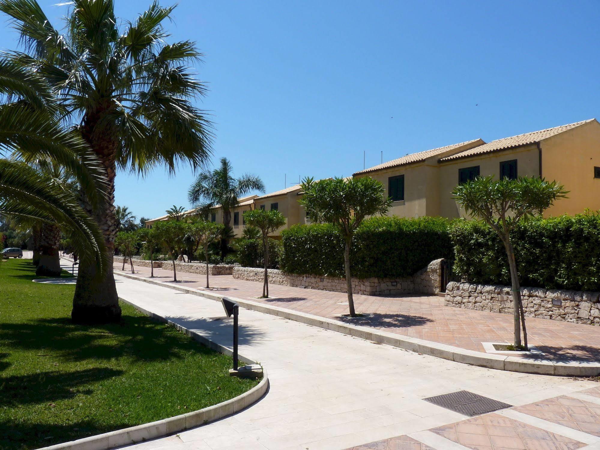 Andrea Doria Hotel Marina di Ragusa Exteriör bild